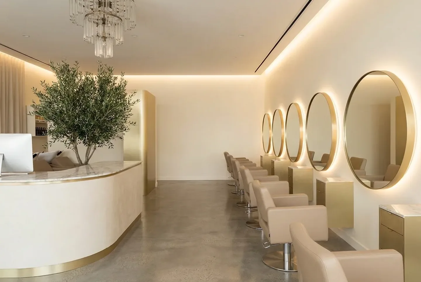 Warm light and refined styling stations in the Zelora atelier